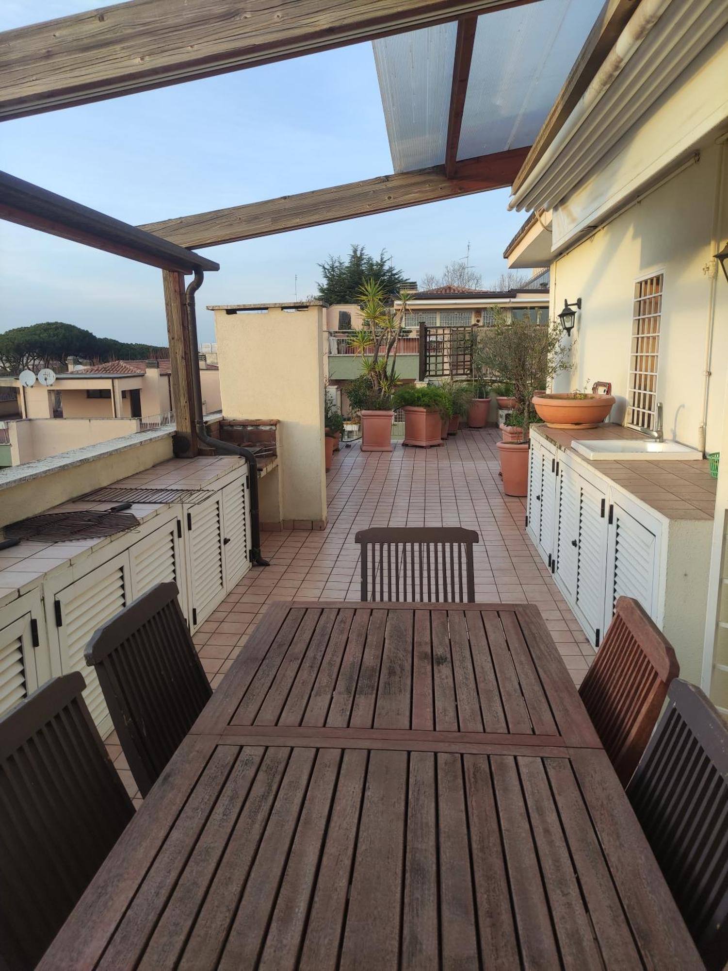 Eur - Colosseo Dolce Vita Rooftop Wifi-Ac-Bbq Apartment